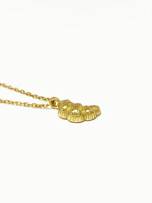 FAVES Croissant Necklace pendant close-up – 18K gold plated sterling silver croissant charm with sculptural texture, hypoallergenic, tarnish-resistant