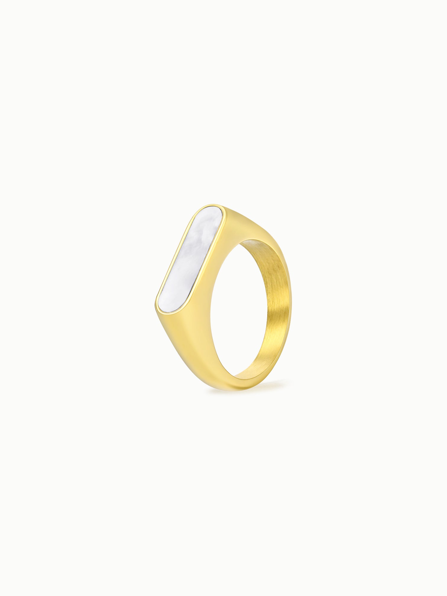 FAVES Lydia ring in 18K gold over titanium steel with White Mother of Pearl oval stone
